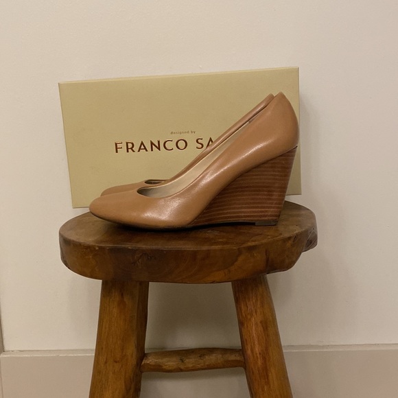 Franco Sarto Stacked Leather Heels 7 - Picture 2 of 6